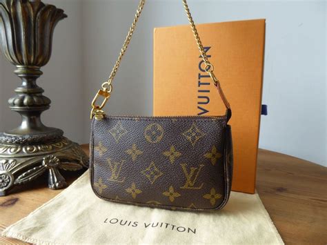 louis vuitton passeggino|louis vuitton mini pochette.